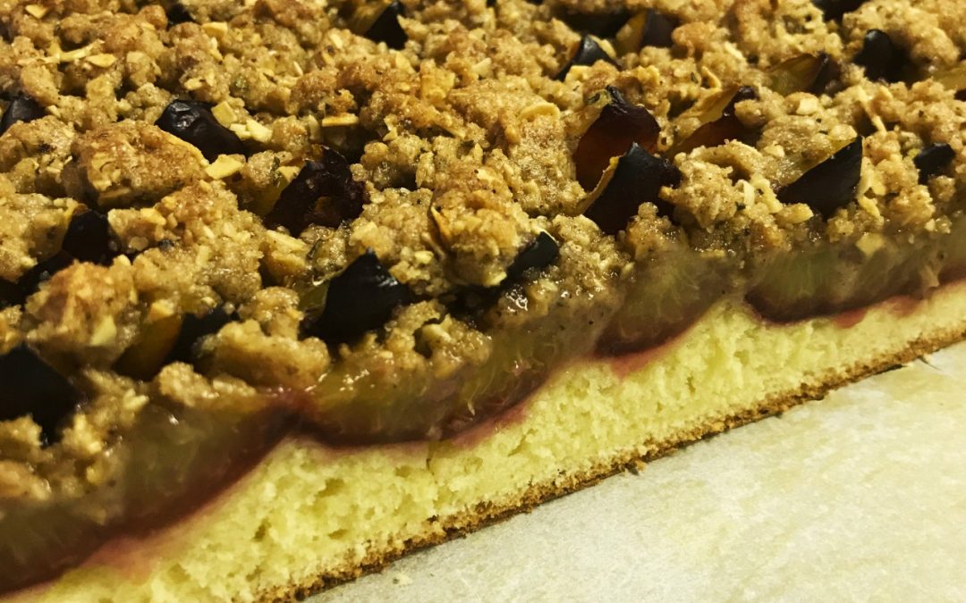 Zwetschkenfleck mit Mandel-Rosmarin Streusel