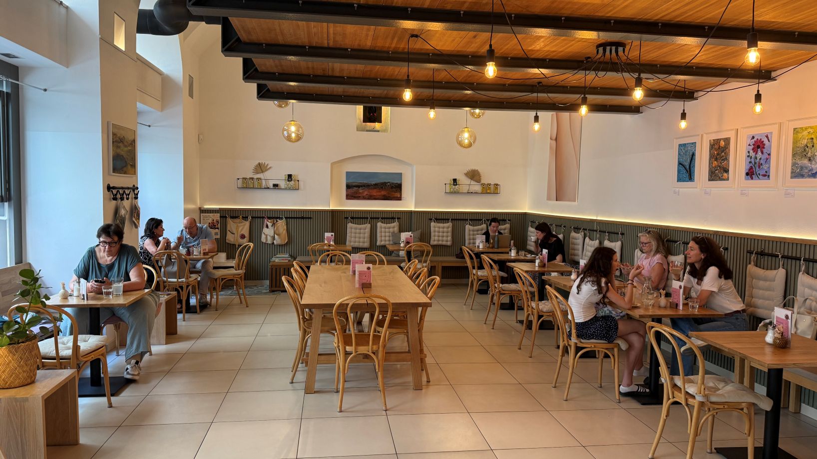 Mamas Café