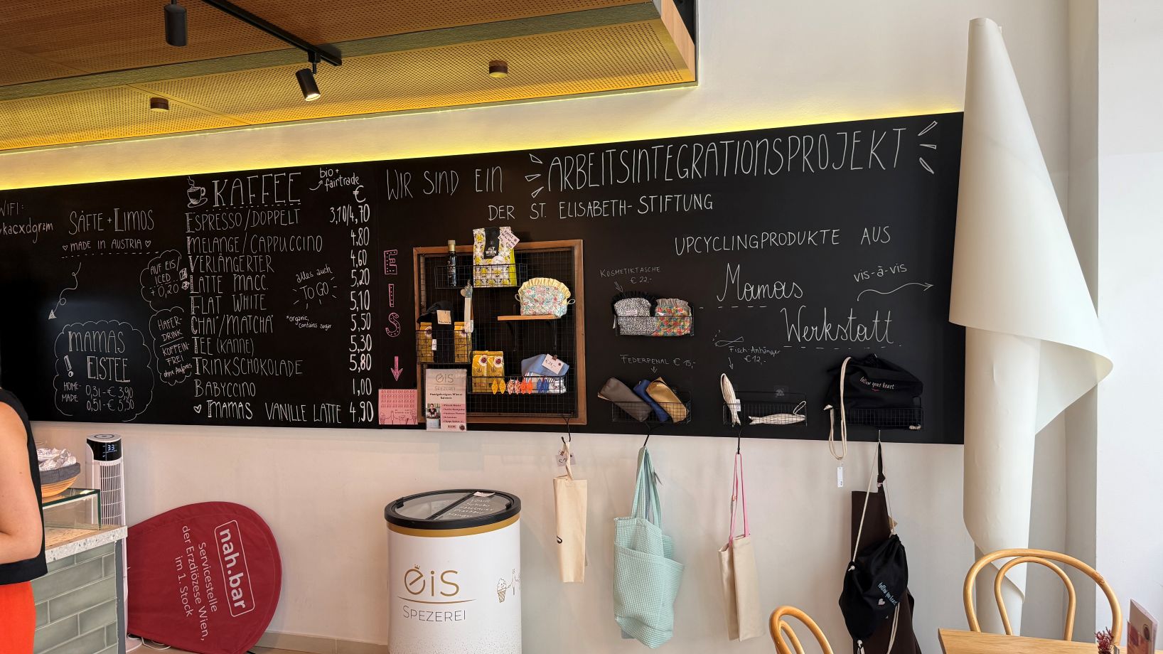 Mamas Café